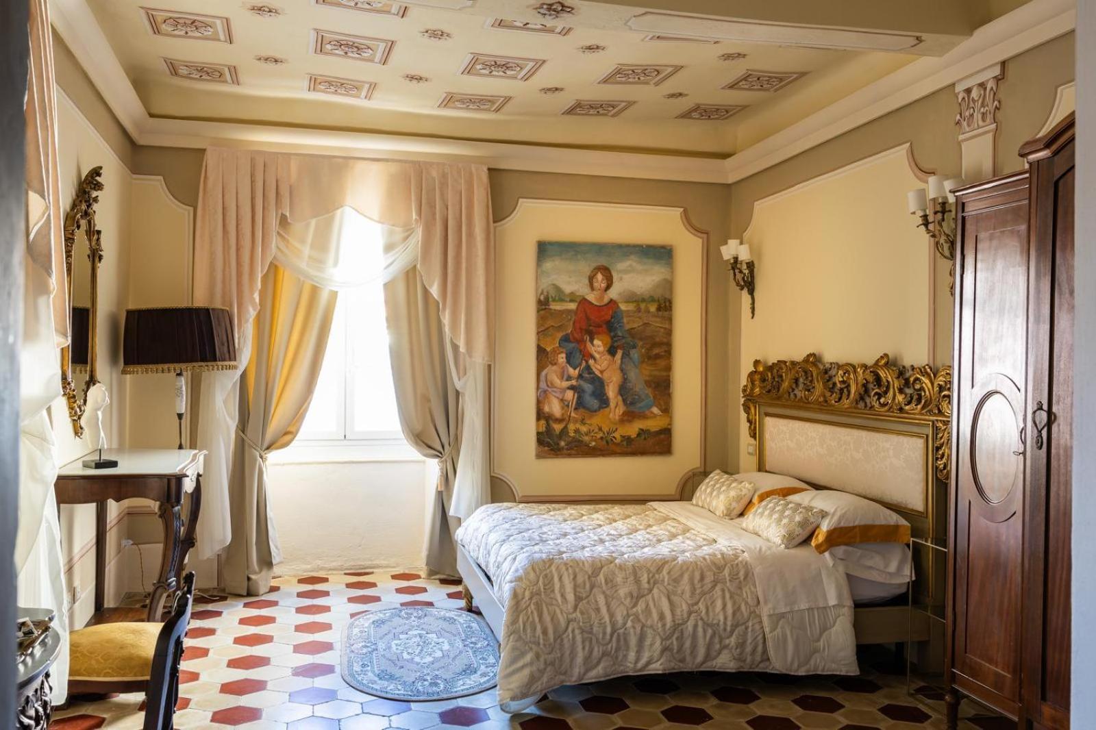 Palazzo Lari Sarzana Hotel Exterior photo